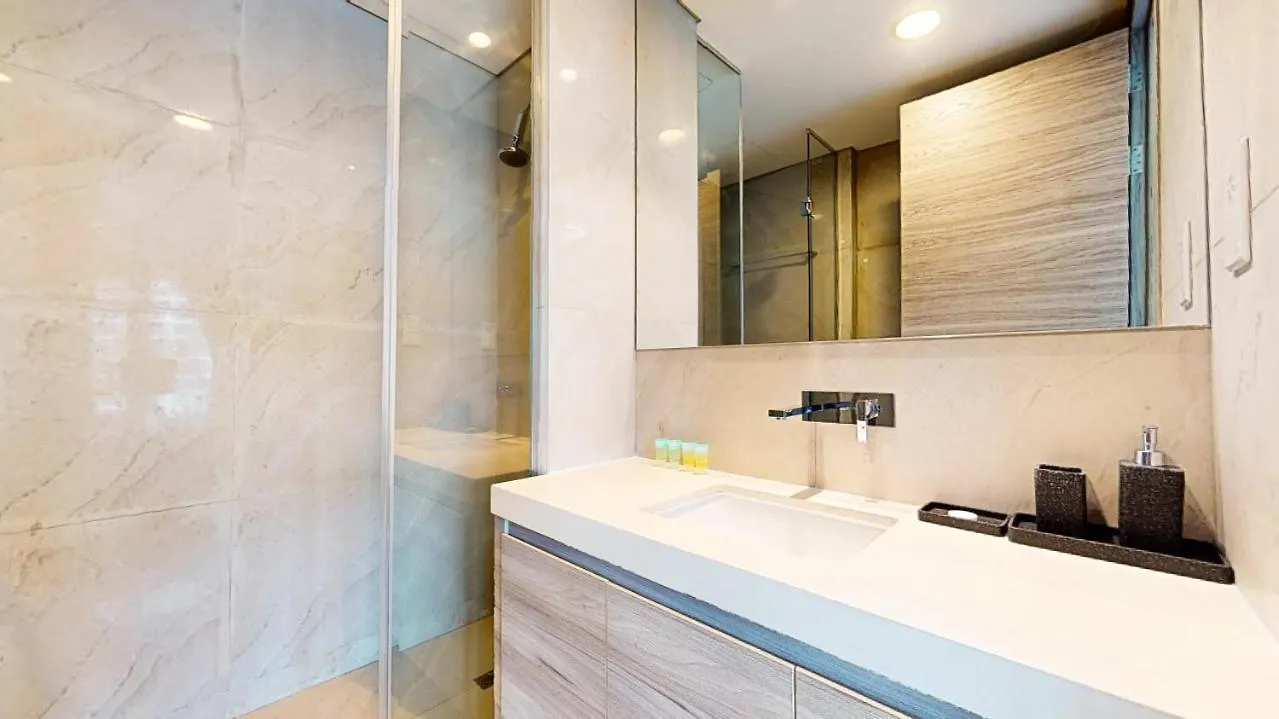 Sol Bay - One Bed With Distant Burj Khalifa View Apartment Dubai